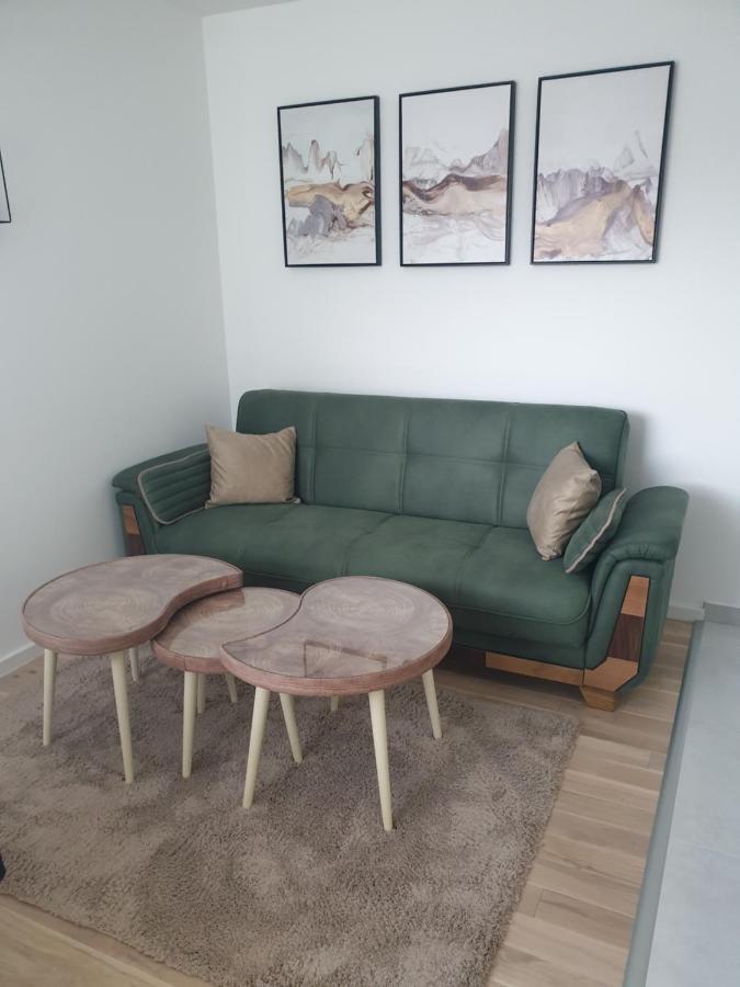 Apartman Viktoria Тузла Экстерьер фото
