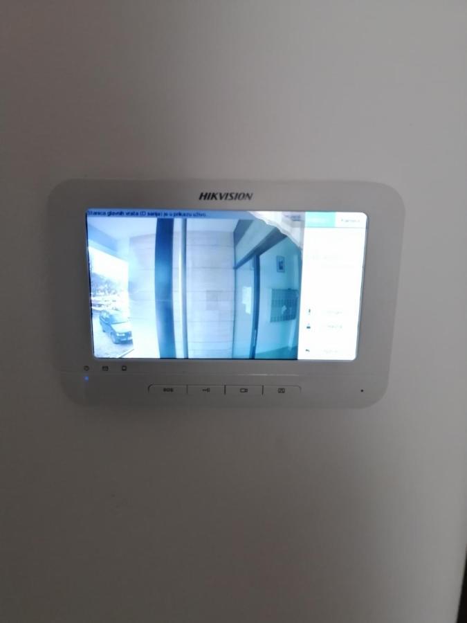 Apartman Viktoria Тузла Экстерьер фото